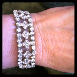 Rhinestone stretch bracelet